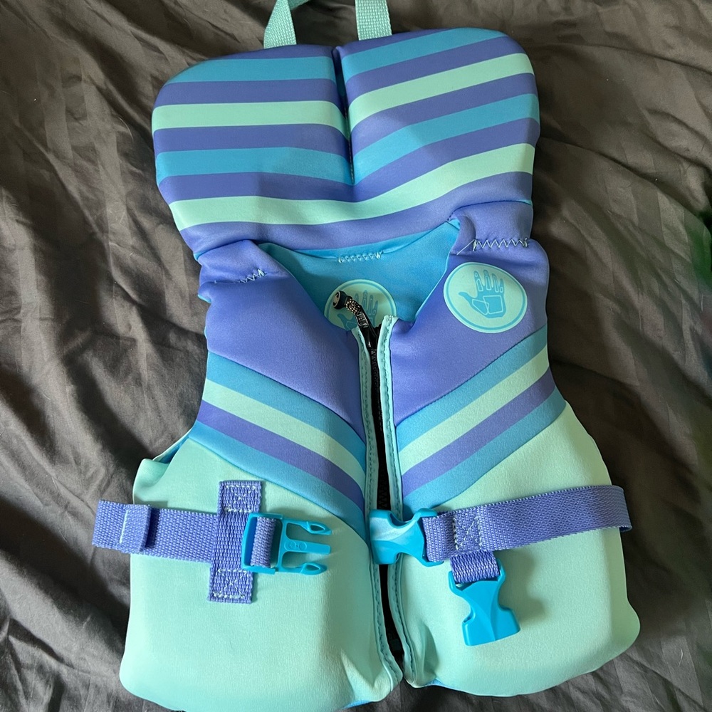 Bodyglove toddler life jacket
